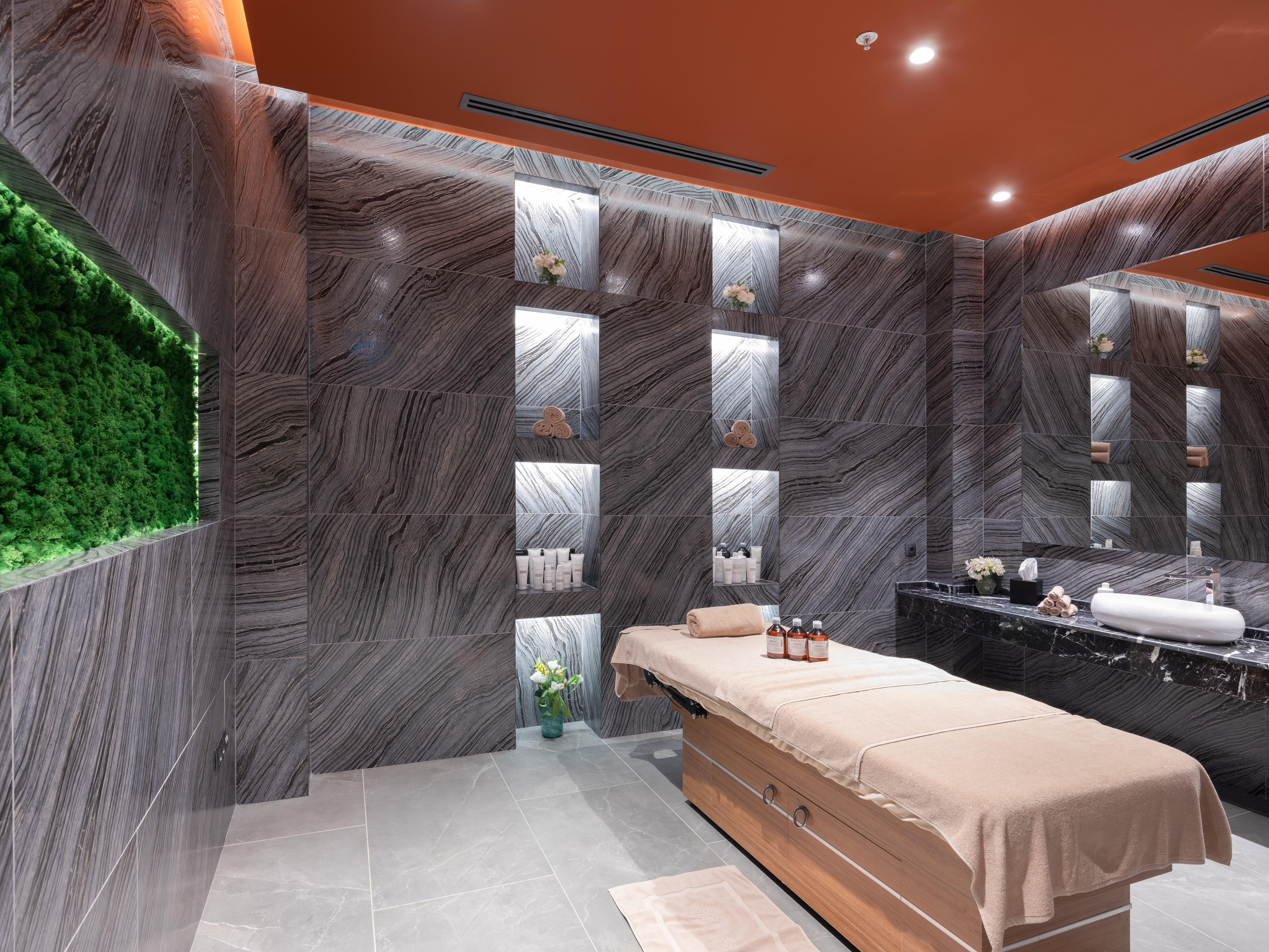 Intercontinental By Ihg